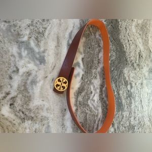 Tory Burch M/L reversible belt. Brown and orange.